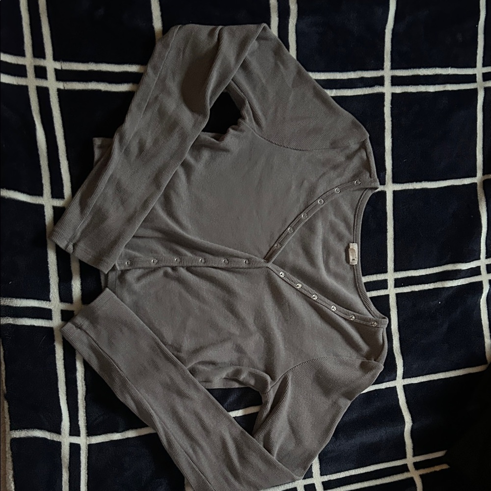 Garage Gray Cropped Button-Front Top